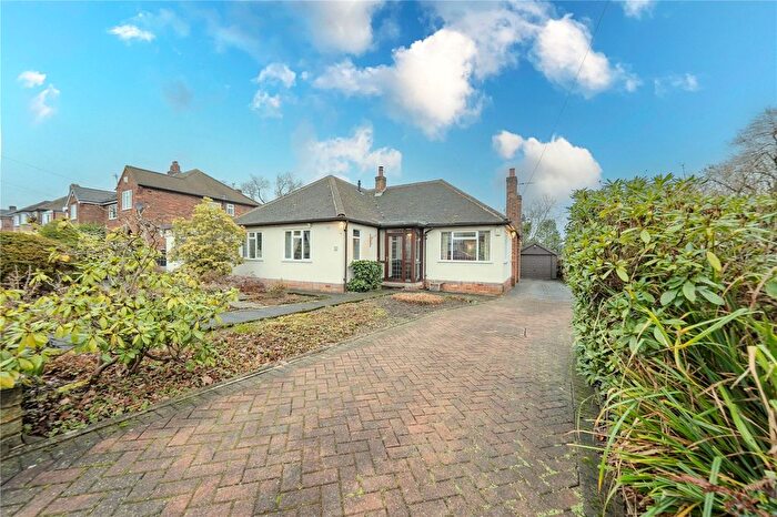 3 Bedroom Bungalow For Sale In Woodhall Park Avenue, Stanningley, Pudsey, West Yorkshire, LS28