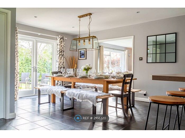 4 Bedroom Detached House To Rent In Lansdown Road, Bath, BA1