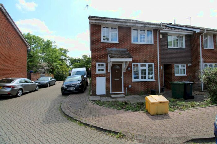 3 Bedroom End Of Terrace House To Rent In Carrington Square, Harrow, HA3