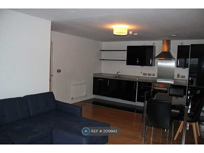 2 Bedroom Flat To Rent In Barge Walk, London, SE10