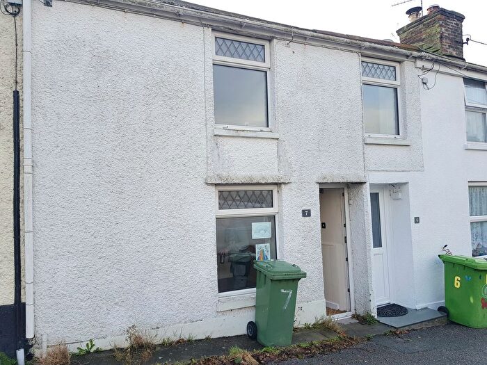 2 Bedroom Property To Rent In Prospect Place, Hayle, TR27