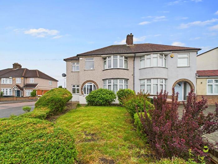 5 Bedroom Semi-Detached House For Sale In Belmont Road, Erith, Kent, DA8