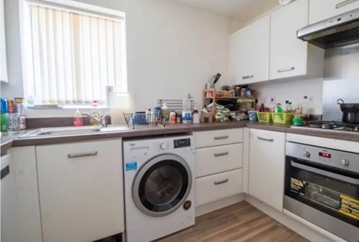 2 Bedroom Flat For Sale In The Moorings, Coventry, CV1 - Photo 5