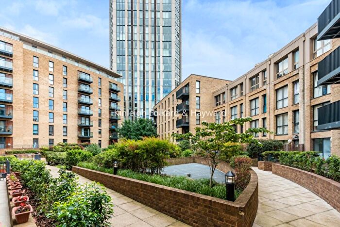 1 Bedroom Flat To Rent In Albatross Way, Surry Quays, London, SE16