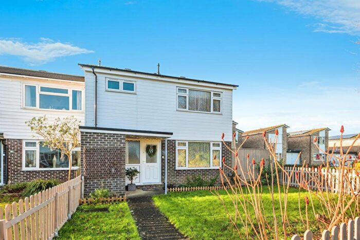 3 Bedroom House To Rent In Moorland Road, Witney, OX28
