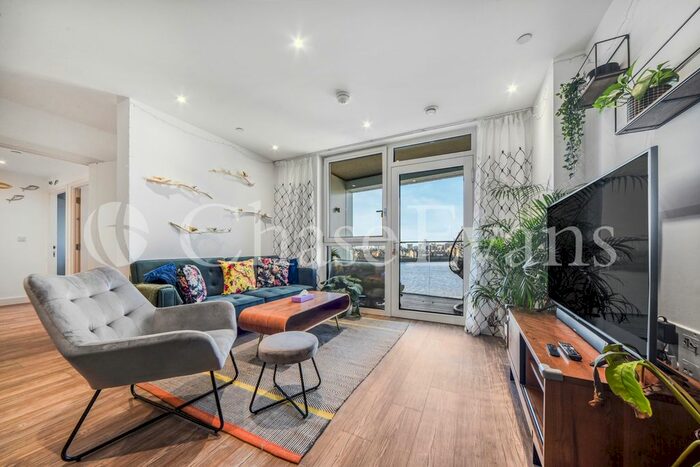 2 Bedroom Flat To Rent In Fiador Apartments, Telegraph Avenue, Greenwich, SE10