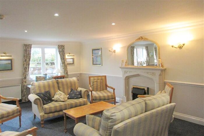 1 Bedroom Retirement Property To Rent In Calcot Priory, Bath Road, Calcot, Reading, RG31