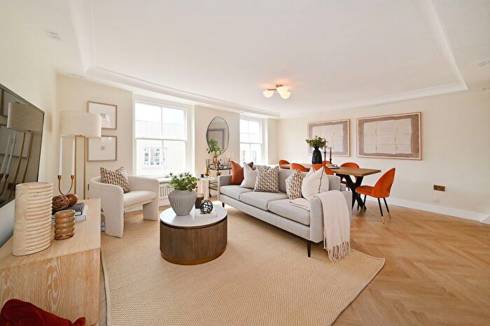 2 Bedroom Flat For Sale In Portobello Road, W11