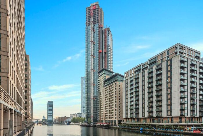 1 Bedroom Apartment To Rent In Hampton Apartment, South Quay Plaza, Marsh Wall, Canary Wharf, South Quay, London, E14