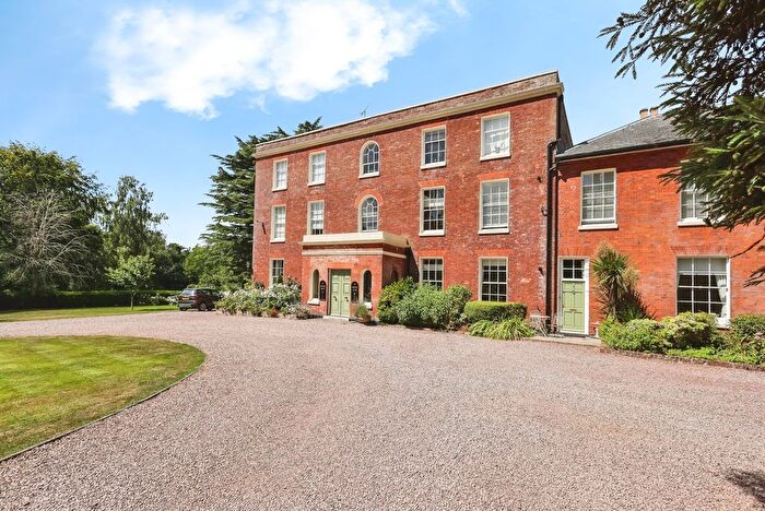 2 Bedroom Flat For Sale In Ombersley Road, Worcester, Worcestershire, WR3