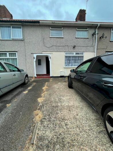 3 Bedroom Terraced House To Rent In Oglethorpe Road, Dagenham, RM10