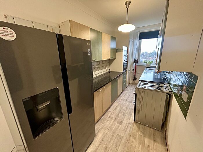 3 Bedroom Flat To Rent In Pitkerro Road, Dundee, DD4