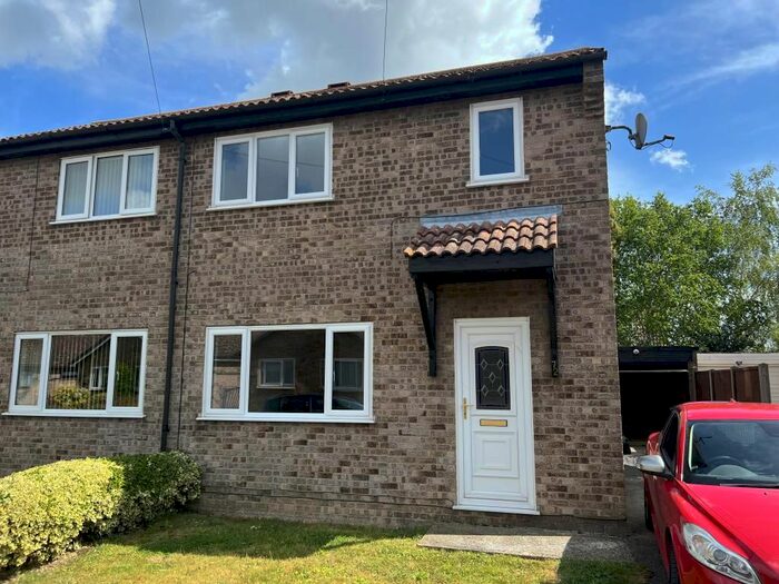 3 Bedroom Semi-Detached House To Rent In Fox Wood North, Soham, Ely, CB7