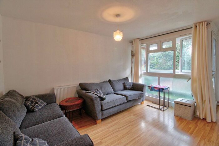 2 Bedroom Flat For Sale In Lower Meadow, Harlow, CM18