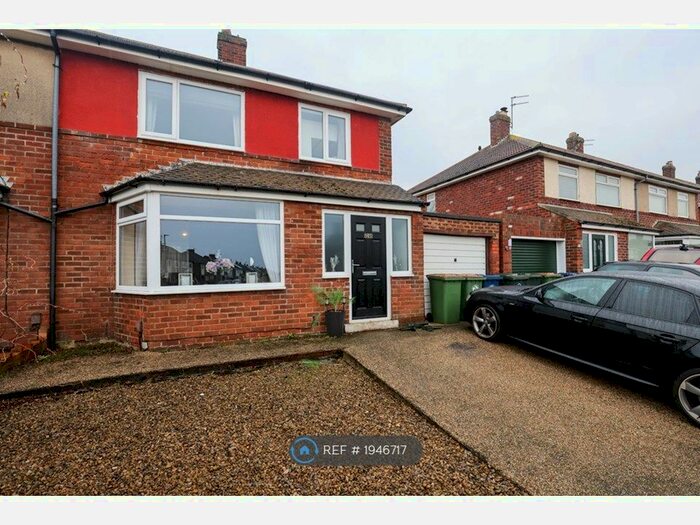 3 Bedroom Semi-Detached House To Rent In Hummershill Lane, Marske-By-The-Sea, Redcar, TS11
