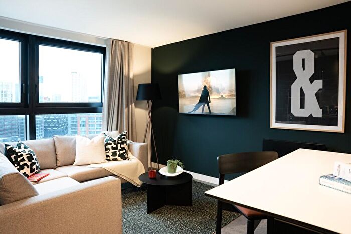 4 Bedroom Apartment To Rent In Union West Tower, Water Street, Manchester, Greater Manchester, M3