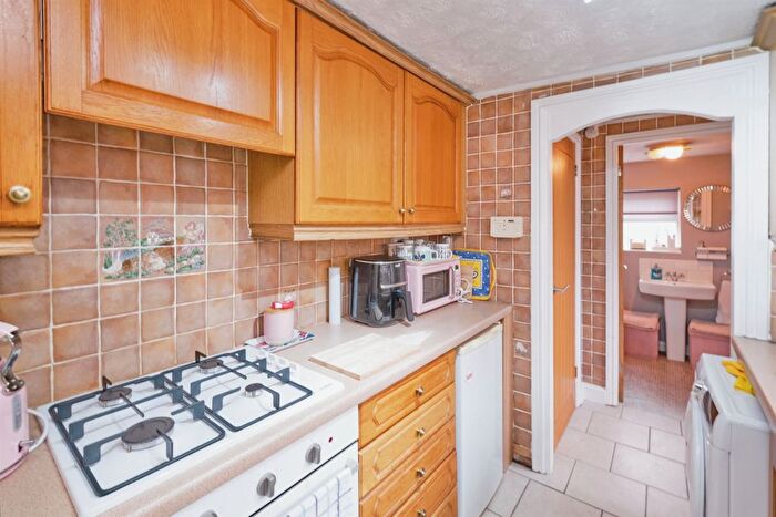 2 Bedroom End Of Terrace House For Sale In Titford Road, Oldbury, B69
