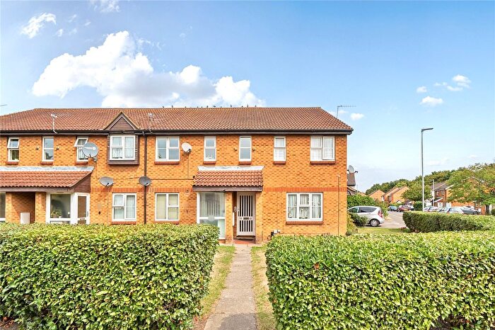 1 Bedroom Flat For Sale In Abbotswood Way, Hayes, UB3
