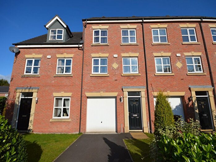 3 Bedroom Mews For Sale In Lawnhurst Avenue, Manchester, M23