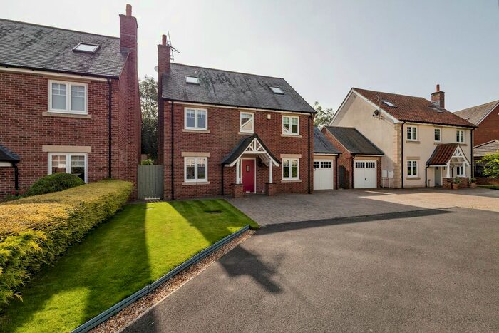 5 Bedroom Detached House For Sale In Willow Bridge Close, Carlton, Stockton-On-Tees, Durham, TS21