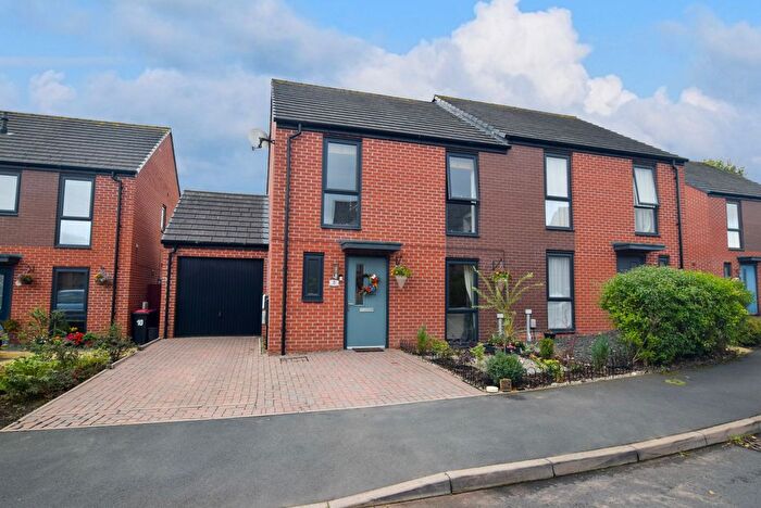 3 Bedroom Semi-Detached House For Sale In Parkland Avenue, Dawley, Telford, TF4