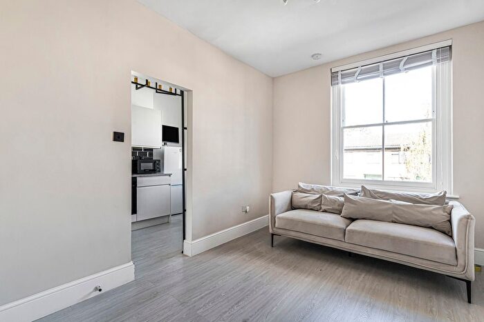 2 Bedroom Flat For Sale In Goldney Road, Maida Vale, London, W9