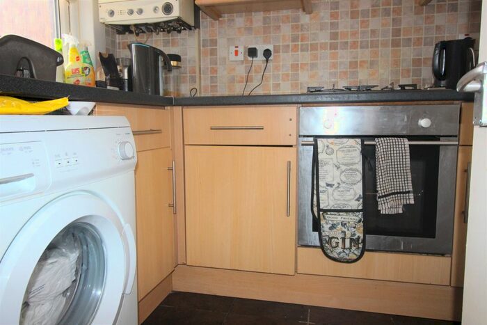 Studio To Rent In Markhouse Road, London E17