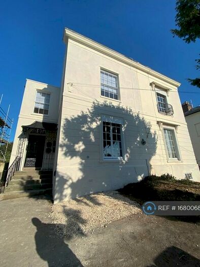 1 Bedroom Flat To Rent In Spa Villas, Gloucester, GL1