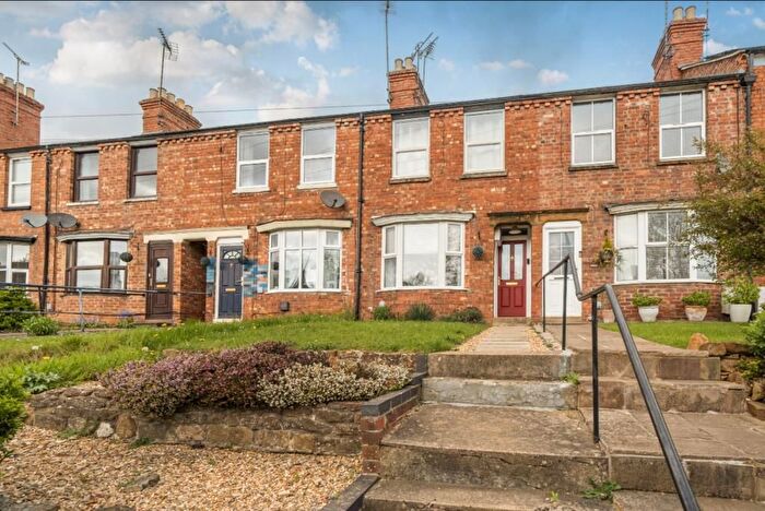 2 Bedroom Terraced House For Sale In Banbury, Oxfordshire, OX16