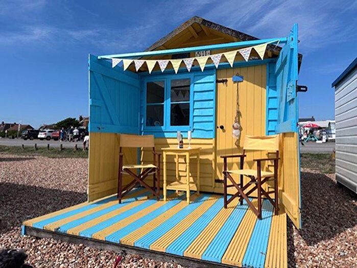 Chalet For Sale In Sea Front, Hayling Island, PO11