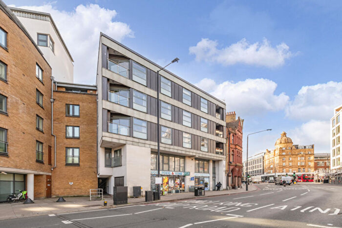 1 Bedroom Flat To Rent In Goswell Road, Angel, EC1V