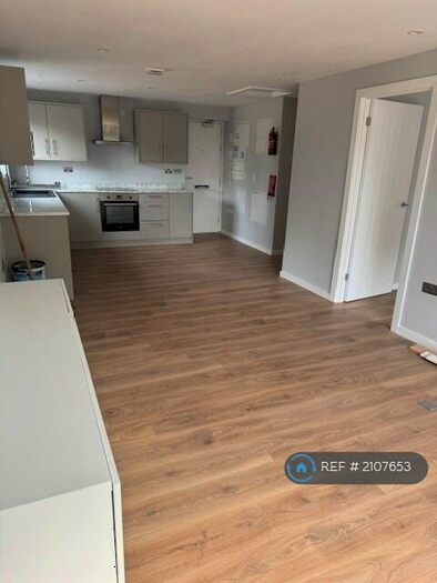 1 Bedroom Flat To Rent In Cherry Close, Northampton, NN3