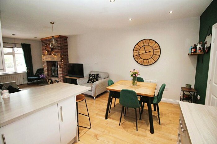 3 Bedroom Terraced House For Sale In Sour Lane, Fishlake, Doncaster, South Yorkshire, DN7