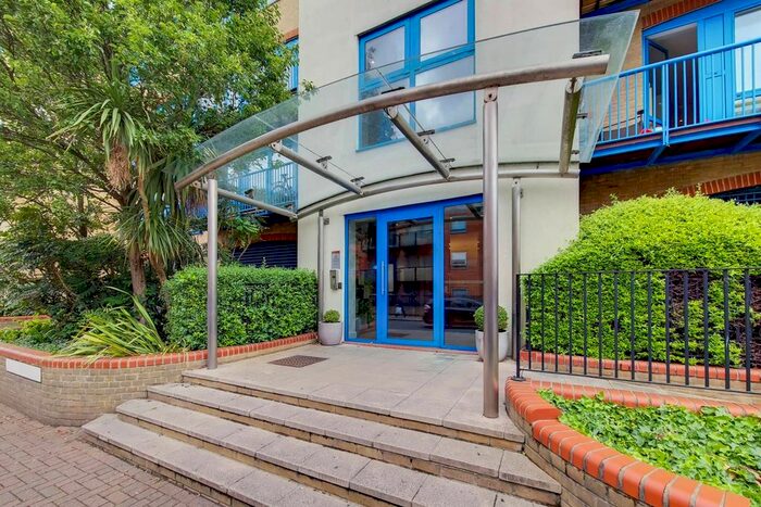 2 Bedroom Flat For Sale In Somerville Point, Rotherhithe, London, SE16
