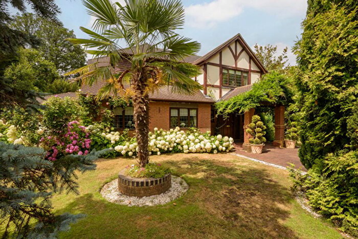 5 Bedroom Detached House To Rent In Fairoak Lane, Oxshott, Leatherhead, KT22