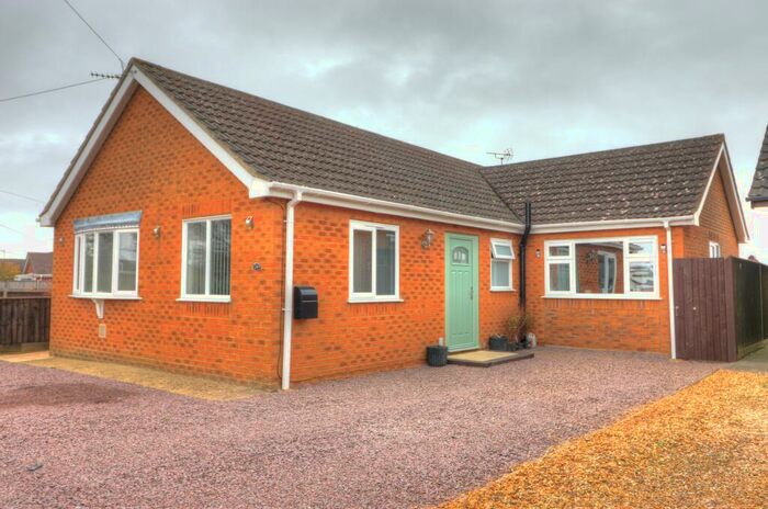 3 Bedroom Detached Bungalow For Sale In Lowgate, Lutton, PE12