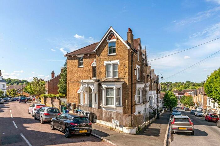 1 Bedroom Flat For Sale In High View Road, Crystal Palace London, SE19