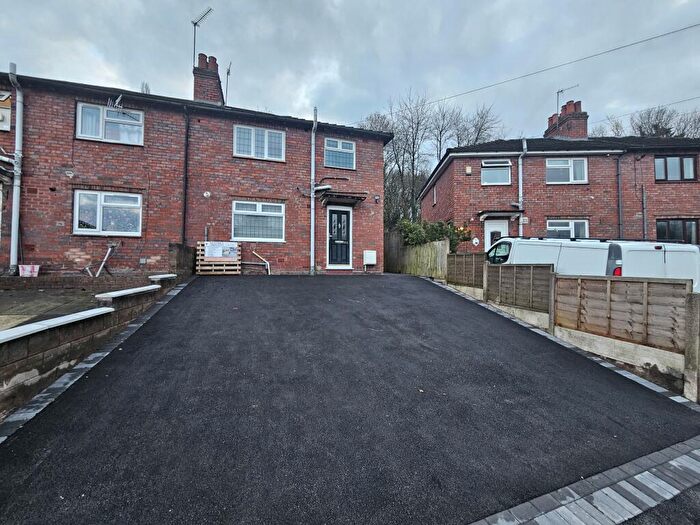 3 Bedroom House To Rent In Central Avenue, Stourbridge, DY9