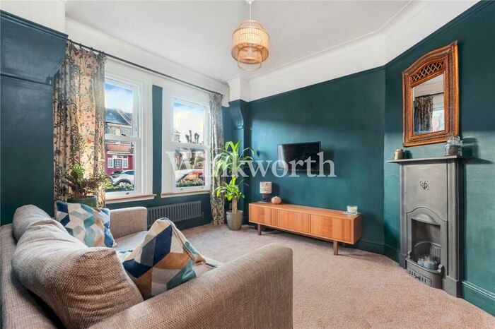 3 Bedroom Terraced House To Rent In Hewitt Avenue, London, N22