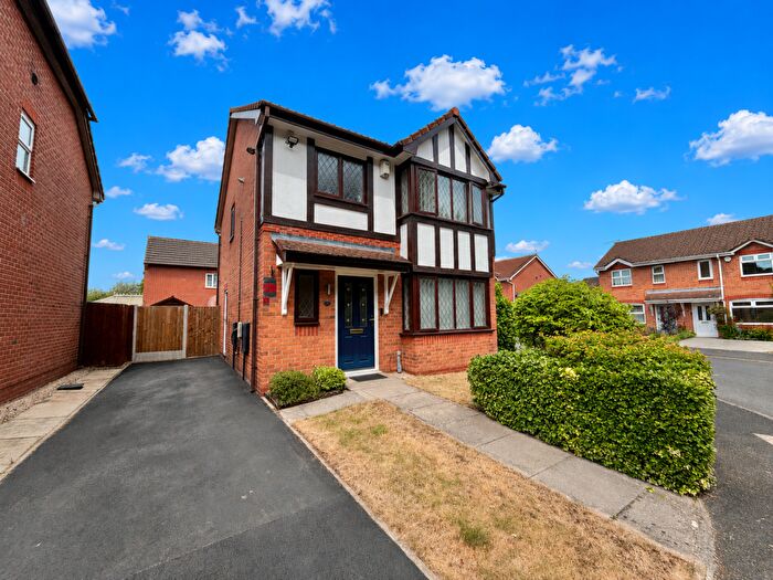 3 Bedroom Detached House For Sale In Kerscott Road, Manchester, M23