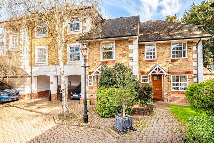 2 Bedroom Terraced House For Sale In White Heron Mews, Teddington, TW11