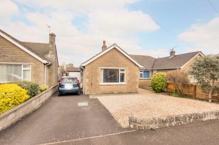 2 Bedroom Flat To Rent In Windermere Road, Trowbridge, BA14