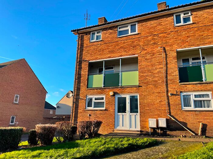 1 Bedroom Flat To Rent In South Oval, Kings Heath, Northampton, NN5