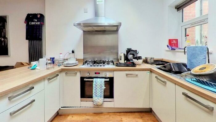 5 Bedroom House To Rent In George Road, Selly Oak, Birmingham, B29