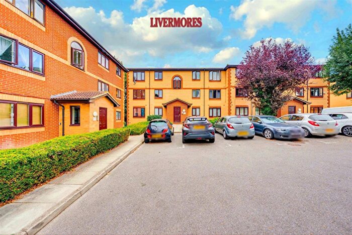 1 Bedroom Flat For Sale In Churchill Close, Dartford, DA1