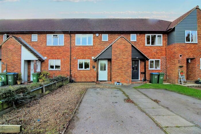 2 Bedroom Property For Sale In Moorlands Road, Wing, Leighton Buzzard, LU7