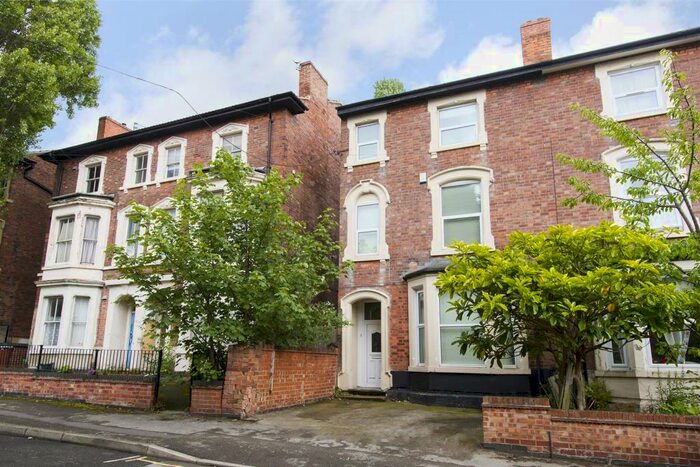 8 Bedroom Town House To Rent In Wildman Street, Arboretum, Nottingham, NG7