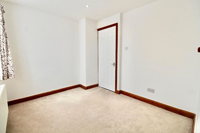 3 Bedroom Terraced House For Sale In High Street, Eye, Peterborough, PE6
