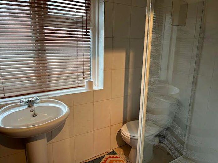 Studio To Rent In A London Road, Stockport, SK7