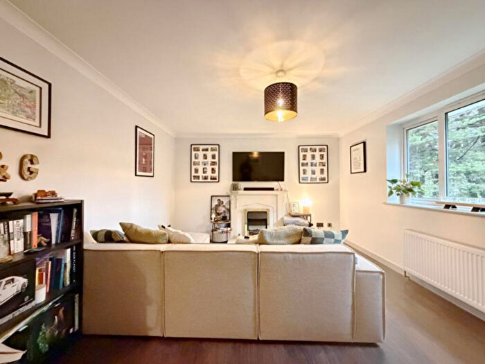 2 Bedroom Apartment To Rent In Surrey Road, Poole, BH12